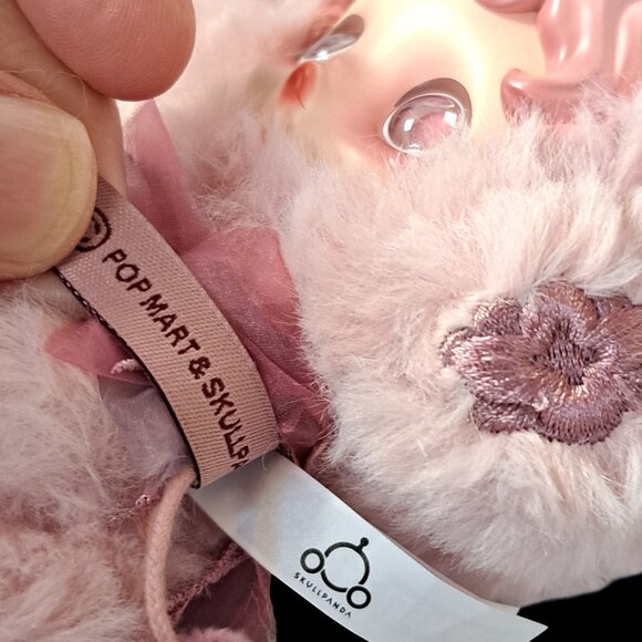 Skull Panda Windflower Pop Mart - Picture 14 of 16